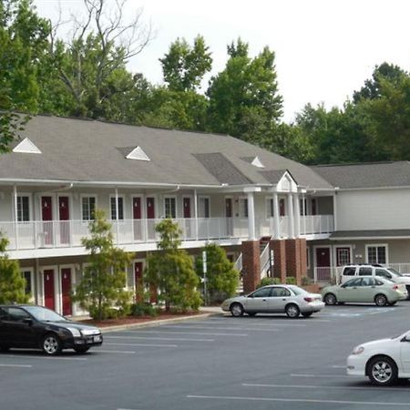 Affordable Suites 加斯托尼亚 外观 照片